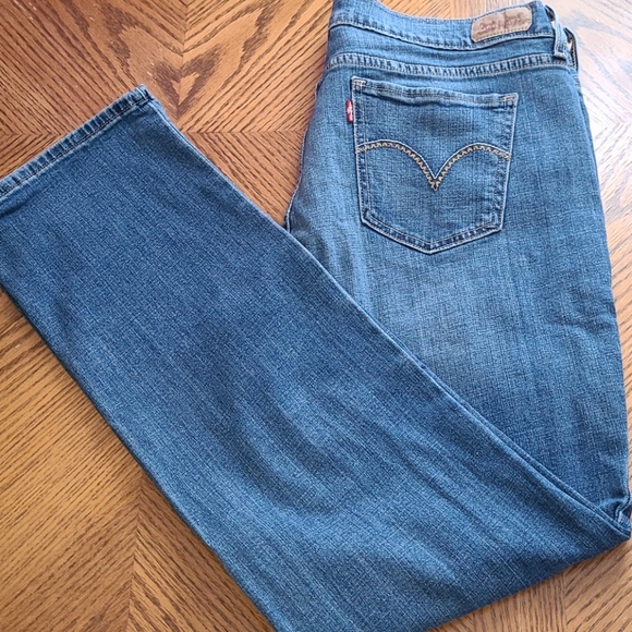 *ALERT!* VINTAGE LEVIS! - Picture 5 of 7